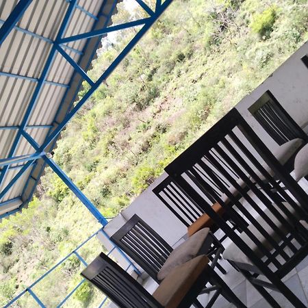 Abuzz Oxfordcaps Chanakya Hostel Solan Екстер'єр фото
