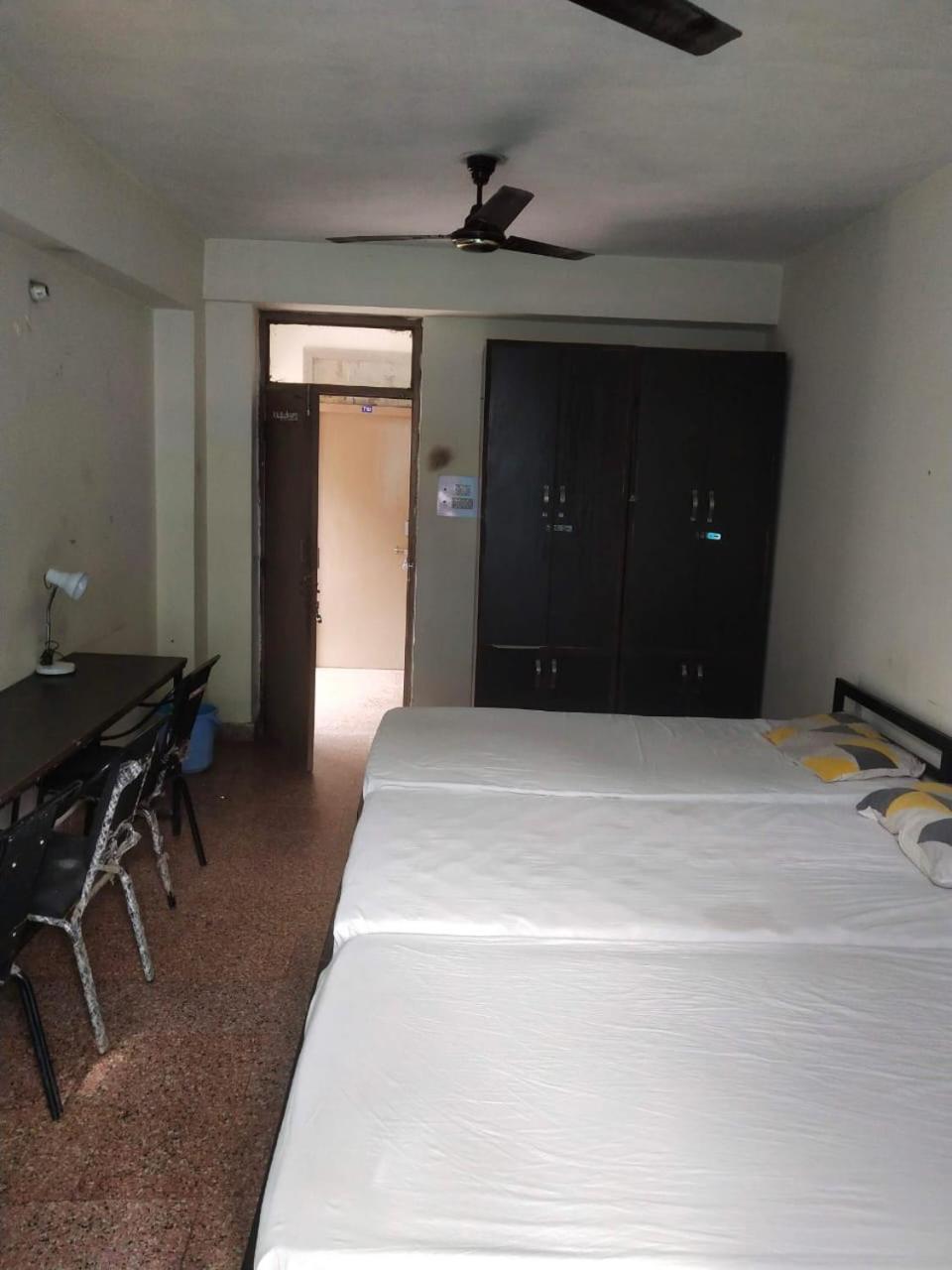 Abuzz Oxfordcaps Chanakya Hostel Solan Екстер'єр фото