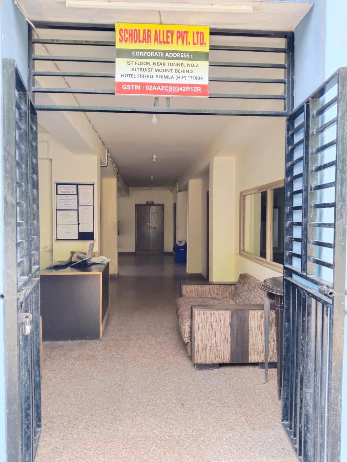Abuzz Oxfordcaps Chanakya Hostel Solan Екстер'єр фото